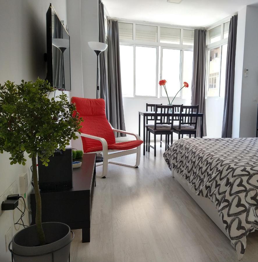 Amplio Estudio,Vista Mar Y Montana, A Pasos Del Centro Torremolinos Exteriör bild