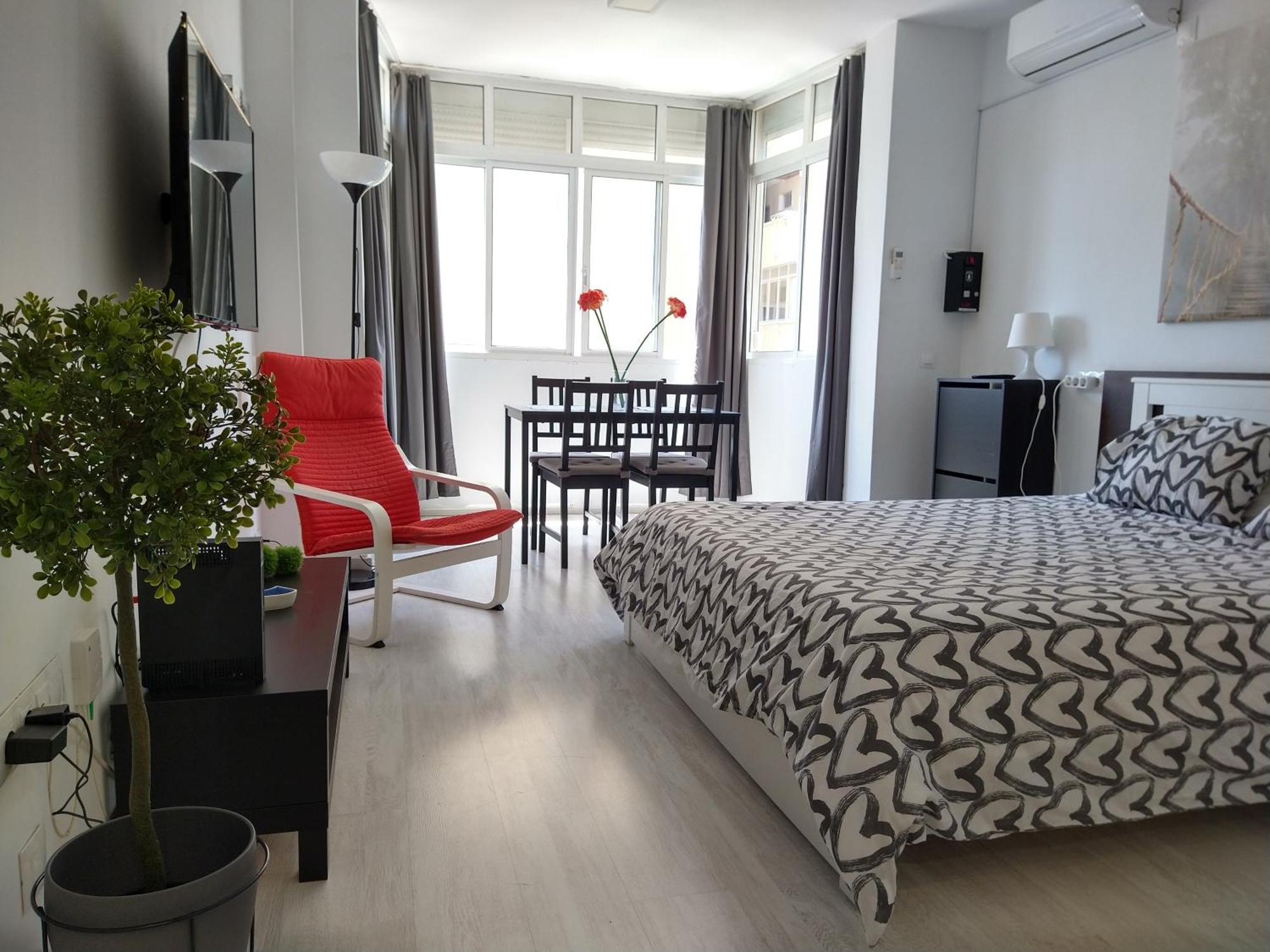 Amplio Estudio,Vista Mar Y Montana, A Pasos Del Centro Torremolinos Exteriör bild
